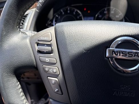 Used 2018 Nissan Armada SL w/ Moonroof Package AWD/4WD image 27