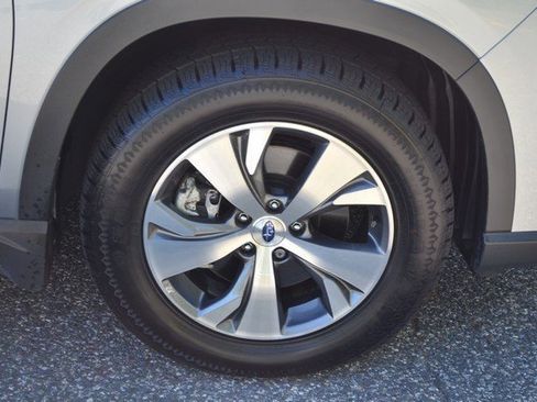 Used 2022 Subaru Ascent Premium w/ Convenience Package image 10