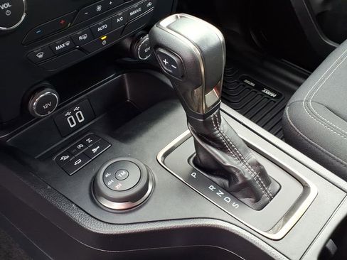 Used 2020 Ford Ranger XLT w/ Equipment Group 301A Mid image 11