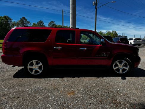Used 2012 Chevrolet Suburban LT w/ Texas Edition RWD image 10