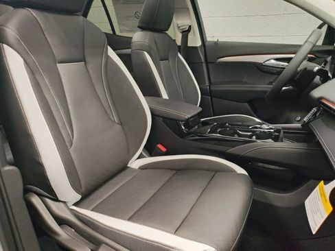 New 2026 Buick Envision Sport Touring image 9