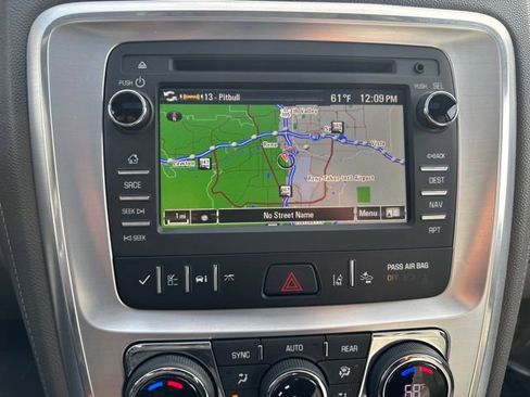 Used 2017 GMC Acadia Limited SLT image 21