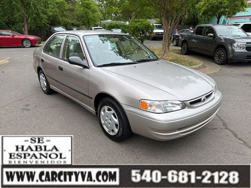 Used 2000 Toyota Corolla CE FWD image 1