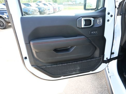 New 2025 Jeep Wrangler Rubicon image 9