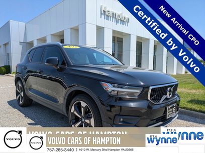 Used 2022 Volvo XC40 T4 Momentum
