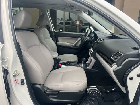 Used 2017 Subaru Forester 2.5i Limited image 11