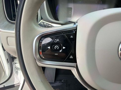 Certified 2024 Volvo XC60 B5 Plus w/ Climate Package AWD/4WD image 29