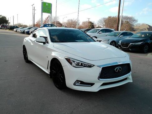 Used 2020 INFINITI Q60 3.0t Luxe image 4