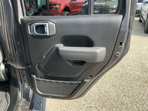 Used 2025 Jeep Wrangler Unlimited Sport AWD/4WD image 54