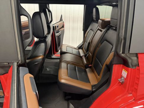 Used 2023 Ford Bronco Outer Banks AWD/4WD image 46