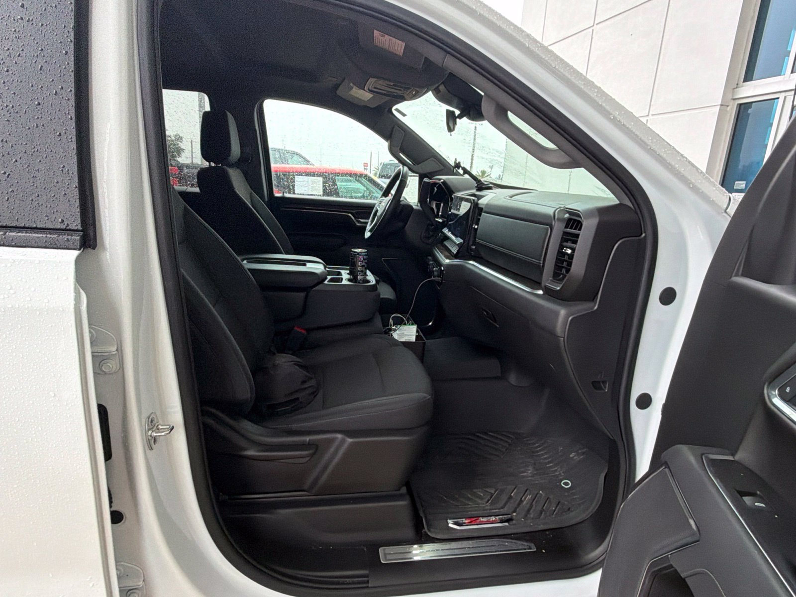 Used 2026 Chevrolet Silverado 1500 LT AWD/4WD image 7
