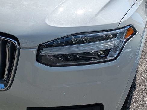 Certified 2025 Volvo XC90 B5 Core AWD/4WD image 9
