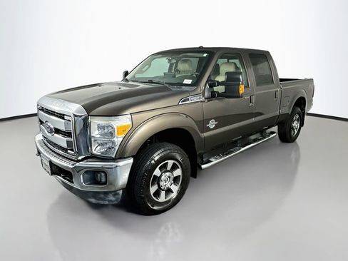 Used 2016 Ford F250 Lariat w/ Lariat Ultimate Package AWD/4WD image 3