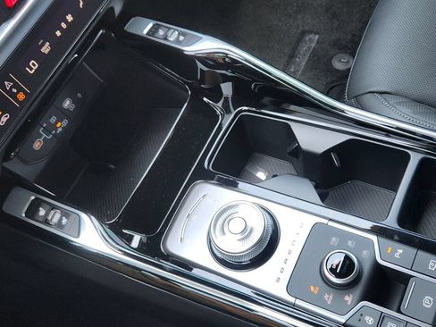 New 2026 Kia Sorento SX Prestige AWD/4WD image 19