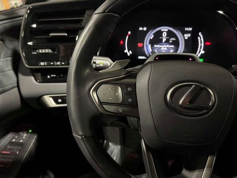 Used 2024 Lexus RX 350 w/ Convenience Package image 17