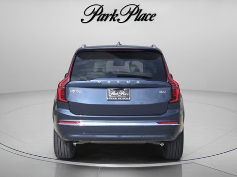 New 2026 Volvo XC90 B6 Ultra w/ Protection Package image 4