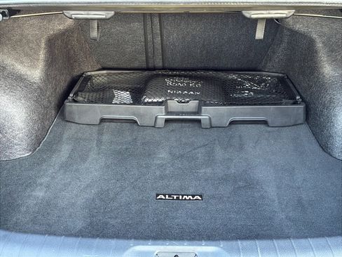 Used 2023 Nissan Altima 2.5 SV w/ SV Premium Package image 10