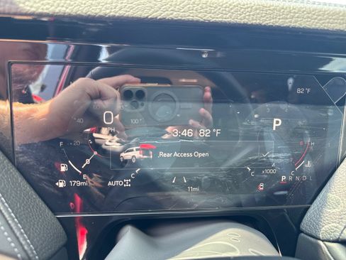 New 2026 GMC Yukon Denali AWD/4WD image 11