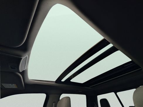 Used 2018 Ford F150 XLT w/ Equipment Group 302A Luxury image 77