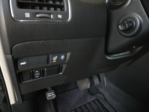 Used 2020 Nissan Armada SL w/ Premium Package image 22