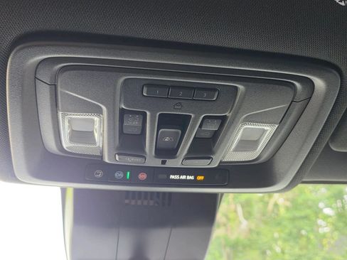 Used 2024 GMC Sierra 2500 AT4 w/ AT4 Premium Plus Package AWD/4WD image 26