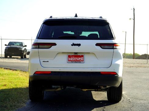 New 2025 Jeep Grand Cherokee L Limited image 7