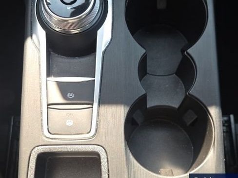 Certified 2025 Ford Escape Platinum AWD/4WD image 36