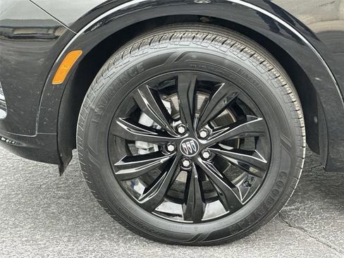 Certified 2025 Buick Envista Sport Touring FWD image 31