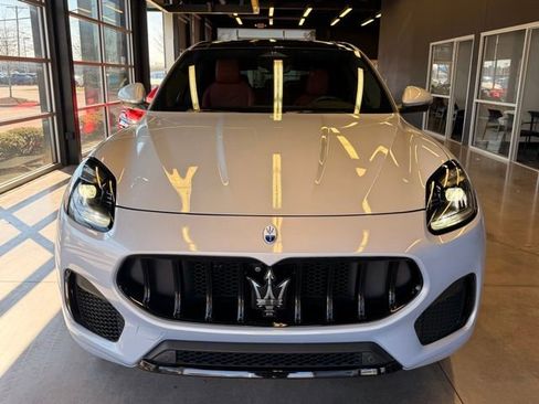 Used 2023 Maserati Grecale Modena AWD/4WD image 2