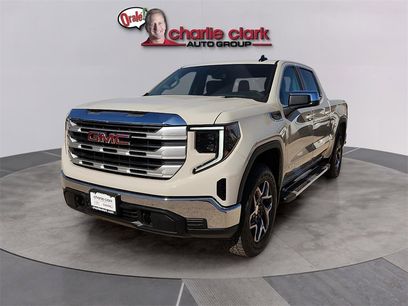 New 2026 GMC Sierra 1500 SLE