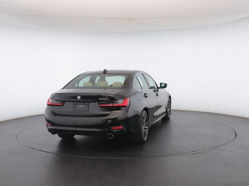 Used 2021 BMW 330i xDrive 330i xDrive AWD w/ Convenience Package image 25