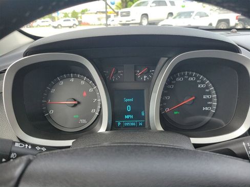 Used 2011 Chevrolet Equinox LT FWD image 15