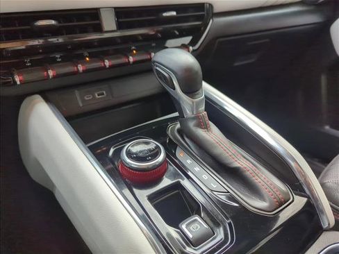 Used 2023 GMC Canyon AT4X image 13