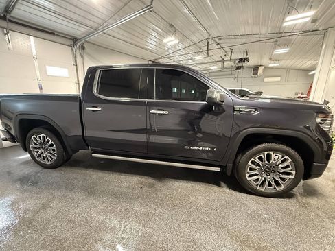 Used 2025 GMC Sierra 1500 Denali Ultimate AWD/4WD image 4