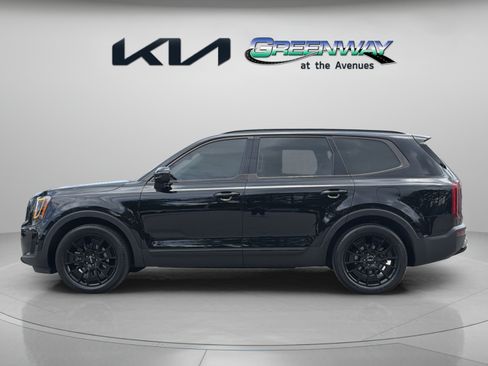 Used 2022 Kia Telluride EX w/ EX Premium Package AWD/4WD image 3