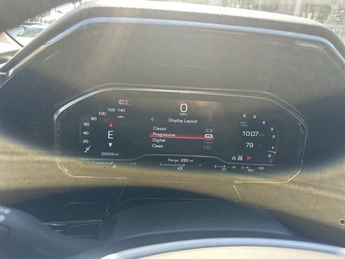 Used 2024 GMC Sierra 1500 SLT w/ SLT Premium Package AWD/4WD image 26