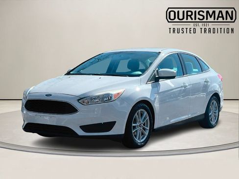 Used 2018 Ford Focus SE image 2