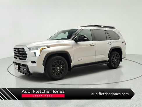 Used 2025 Toyota Sequoia Limited w/ Tow Technology Package AWD/4WD image 1