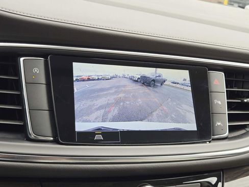 Used 2023 Buick Enclave Essence FWD image 27