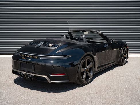 Certified 2026 Porsche 911 Carrera 4 GTS AWD/4WD image 26