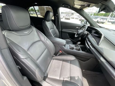 Certified 2025 Cadillac XT4 Premium Luxury FWD image 26