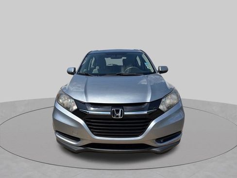 Used 2017 Honda HR-V LX image 11