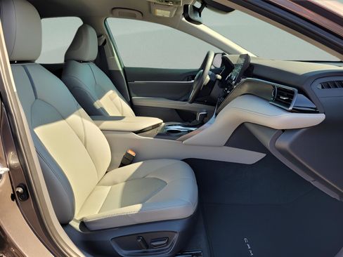 Certified 2024 Toyota Camry XLE image 15