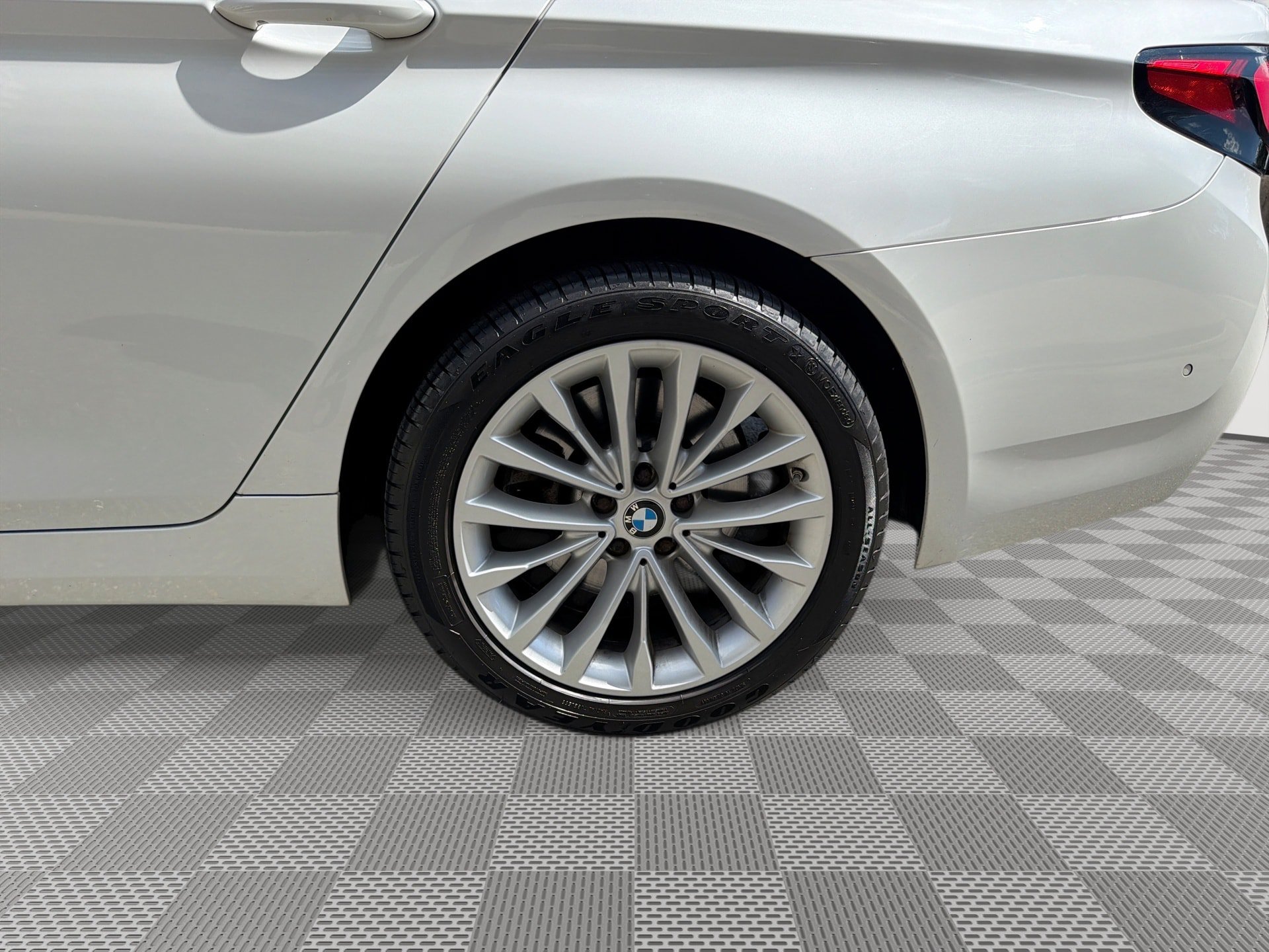 Used 2021 BMW 540i RWD image 29