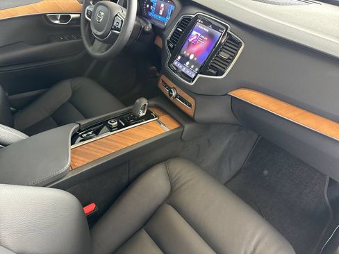 Certified 2024 Volvo XC90 T8 Plus w/ Protection Package Premier AWD/4WD image 21