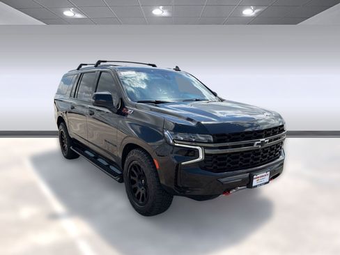 Used 2021 Chevrolet Suburban Z71 w/ Z71 Off-Road Package image 6
