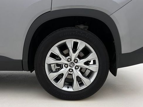 Used 2025 Toyota Grand Highlander AWD image 27