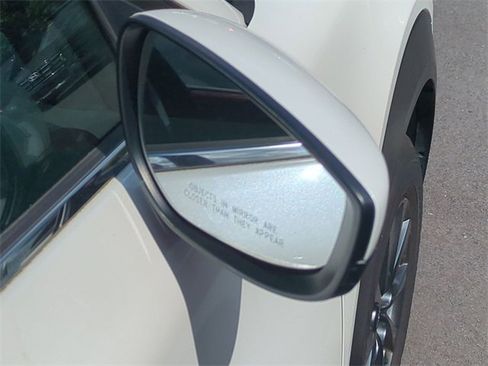 Used 2022 MAZDA CX-30 AWD 2.5 S image 8