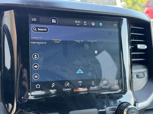 Used 2022 RAM 1500 Big Horn AWD/4WD image 22