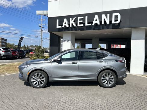 New 2026 Buick Envista Avenir image 3